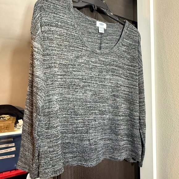 Old Navy Tops - Old Navy dark gray top - size small, long sleeve